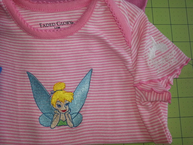 футболки-сувениры