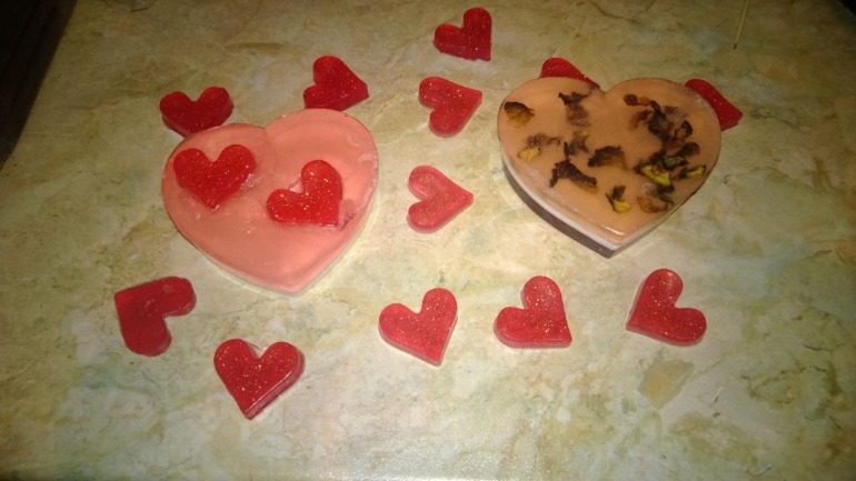 Предлагаю мыло ручной работы *Не могу фото переставить в конец и сделать под кат*