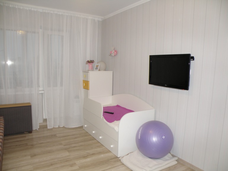 Семья из 4-х человек в однушке.