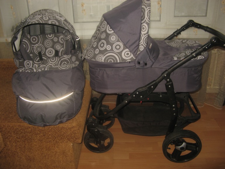 Отдам коляску 2 в 1(м.Щёлковская)