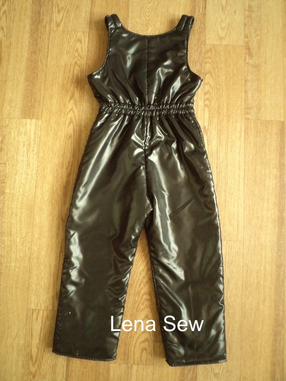 Полукомбинезон а-ля Монклер