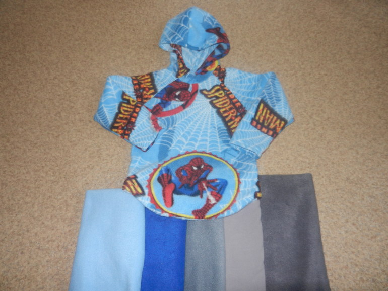 анорак с капюшоном из флиса для мальчика