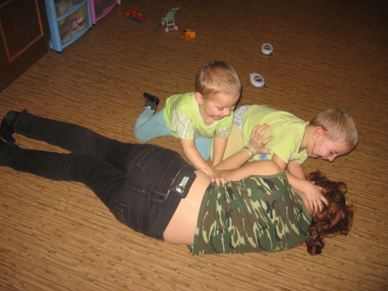 Сестрёнка на каникулах -