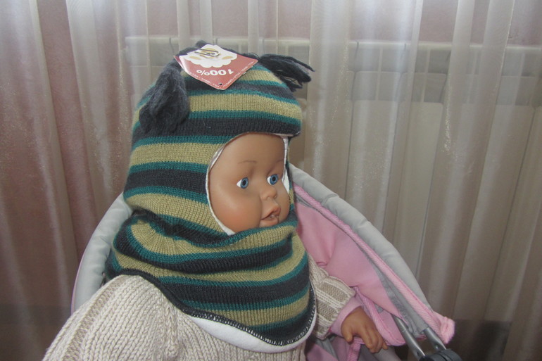 Шлем КЕРРИ р-р 48. очень теплый. уши и лоб усилены. 100% шерсть. 600 руб!! Новый!