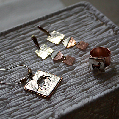 медь и серебро-"наскальная живопись"