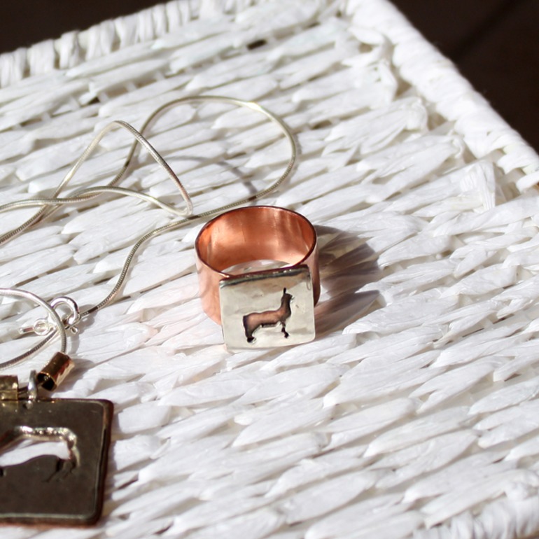 медь и серебро-"наскальная живопись"