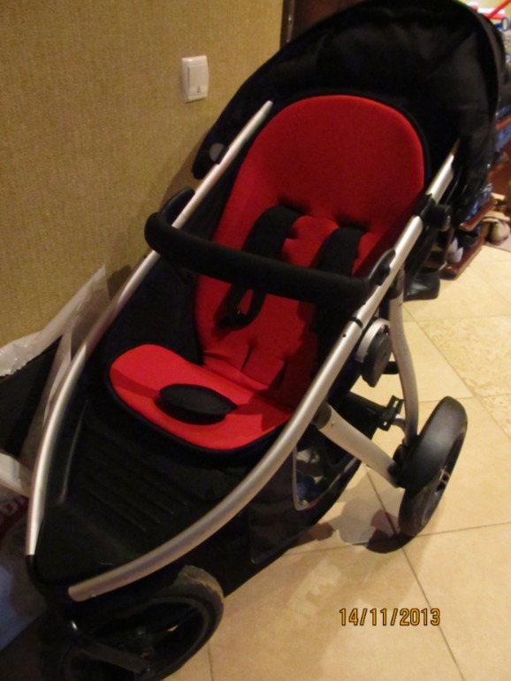 Продам Phil and Teds Vibe v2 25 000 руб.