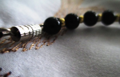 Моя первая работа: жгут из бисера