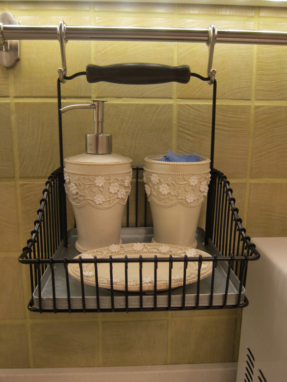 Снова приглашаю на кухню) Теперь доделанную. Осторожно, много фото!