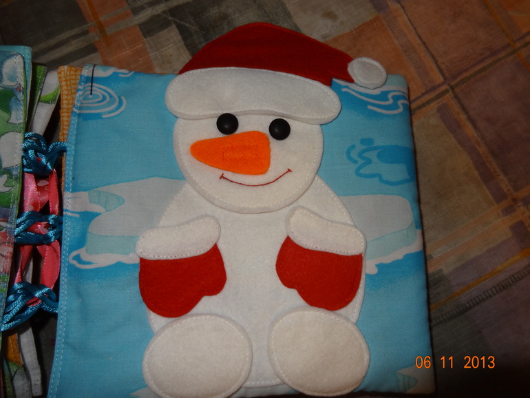 Вот такая книжка получилась в подарок.