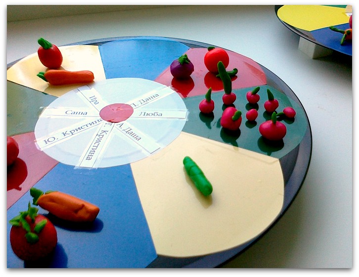 Стич и пирамида.