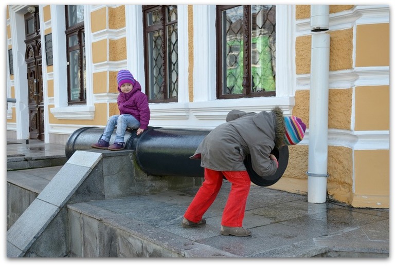 Мартышки и нога мамонта.