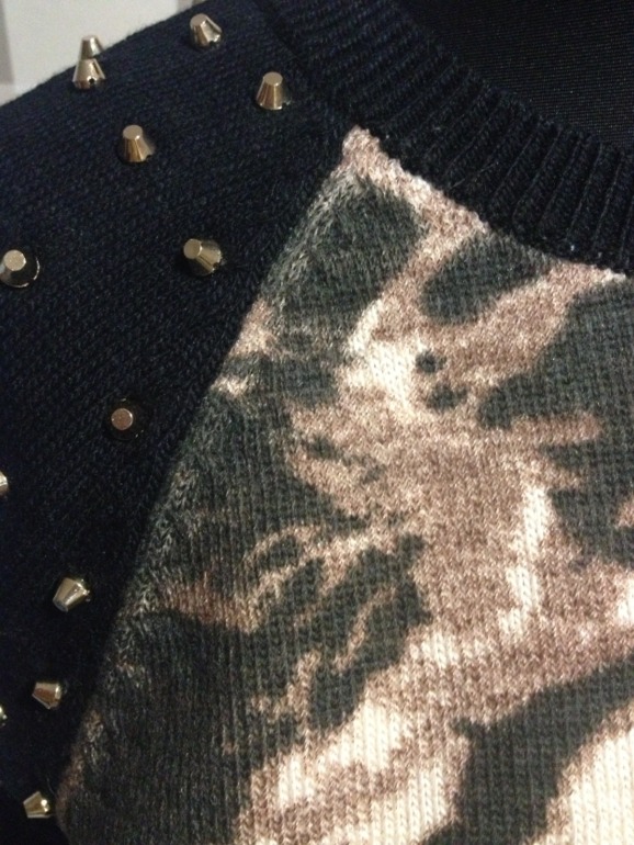 Свитерок. В НАЛИЧИИ 1350р