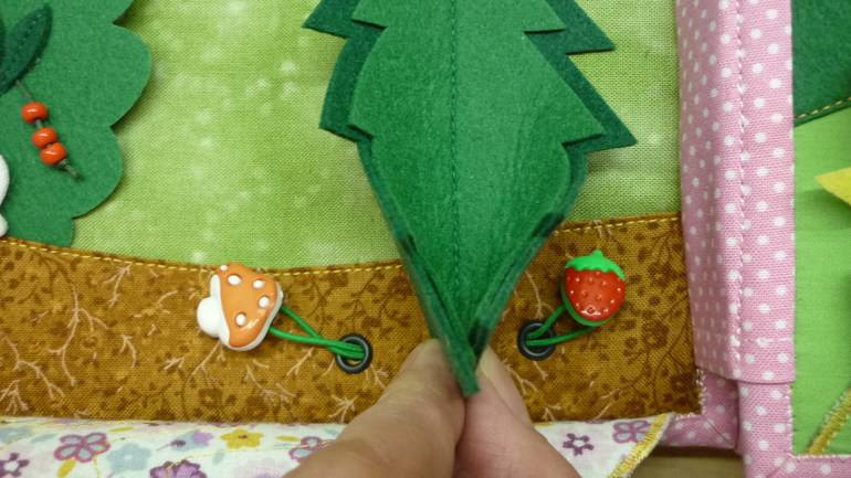 Книжечка с дракошей.