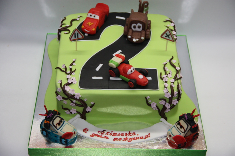 Торт-ТАЧКИ В ЯПОНИИ)))
