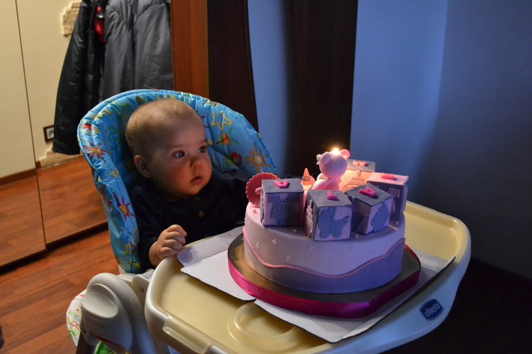 Тортики с кубиками.