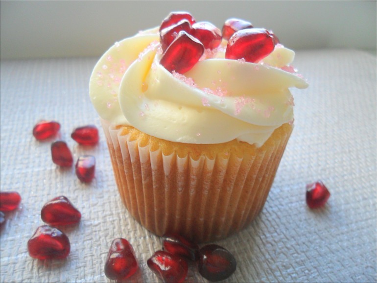 Капкейки с гранатиком))