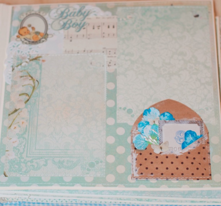 Большой и нежный альбом для мальчика на первый год.