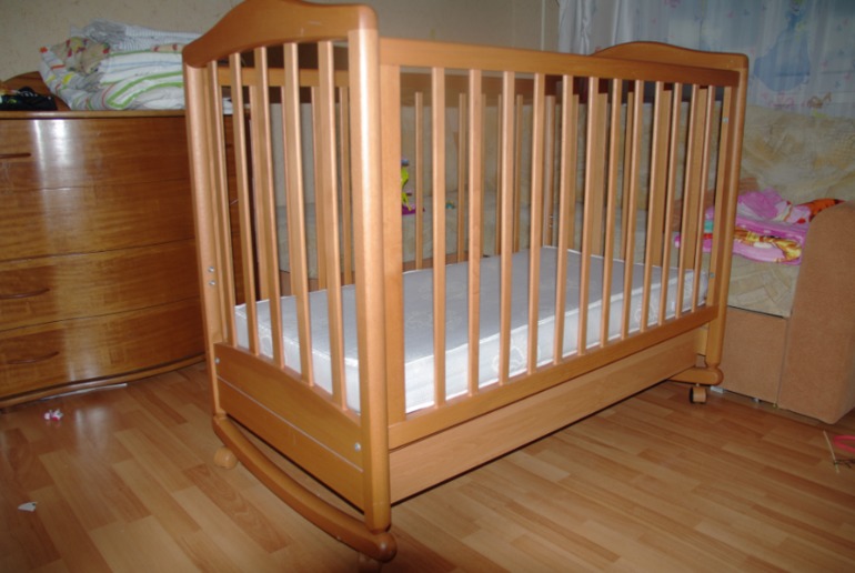 Кроватки детские +матрасики!