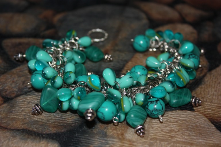 Браслеты из кожи с натуральными камнями. Новая коллекция!!! СКИДКИ!!!!!!