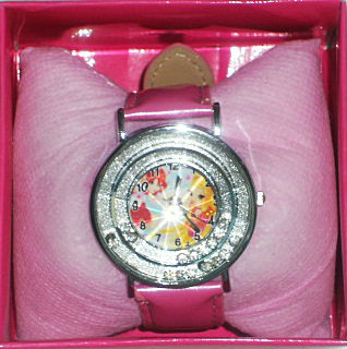 Наборы для творчества, фоторамки winx по 500 р.Часы winx.