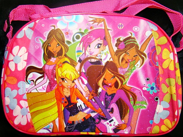 Наборы для творчества, фоторамки winx по 500 р.Часы winx.