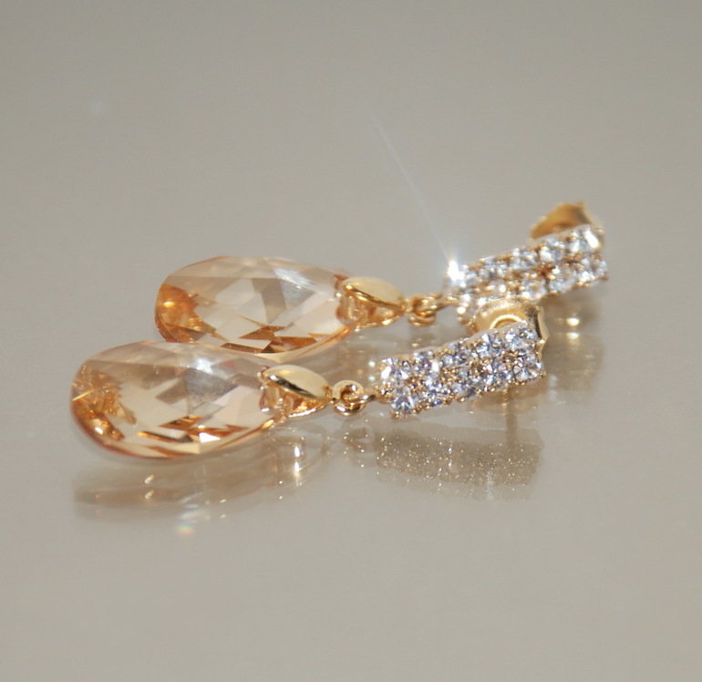 Ювелирная бижутерия. Авторская работа. Гипоаллергенные компоненты!