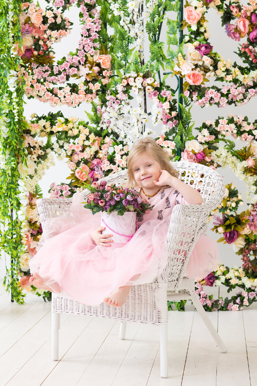 весенняя фотосессия в студии. весенняя фотосессия в студии детская. весенняя фотосессия в студии. фотосессия в светлой студии. фотосессия в студии.