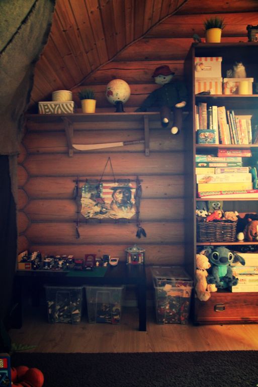 Уголок лего