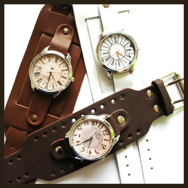 Часы дизайнерские, необычный подарок для любимых