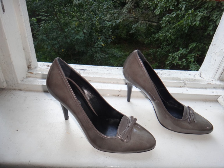 Новые кожаные туфли Caffe Noir 37-38размера 2100руб