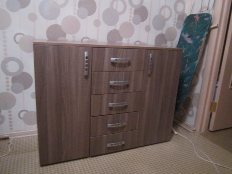 комод