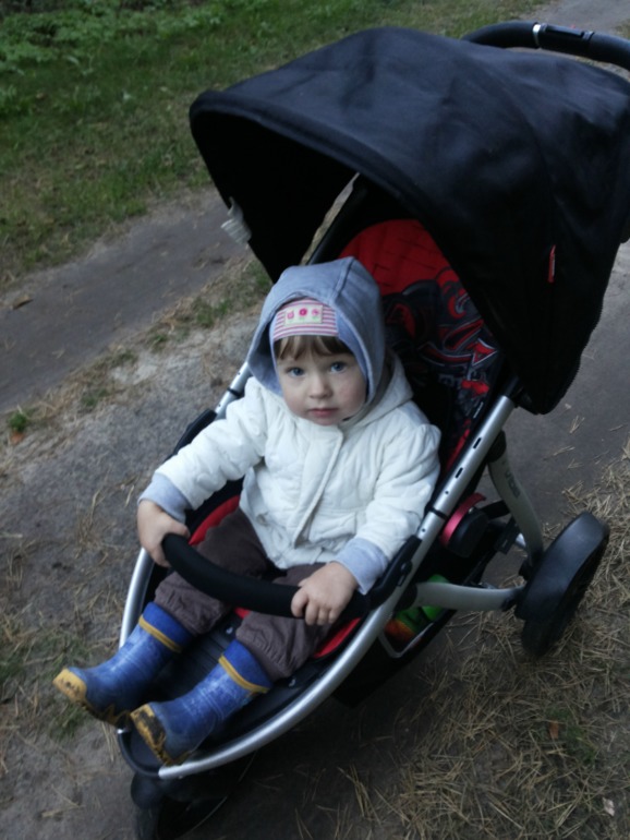 Вот и мы с транспортом для обоих малышей)