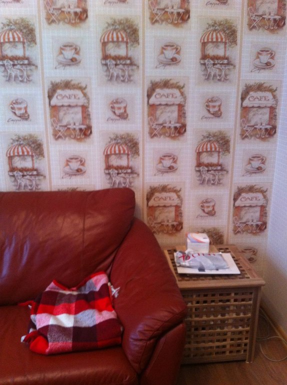 Фирма обоев?