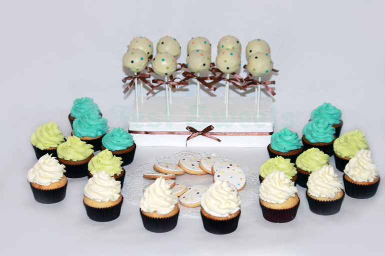 Сладости в нежных тонах