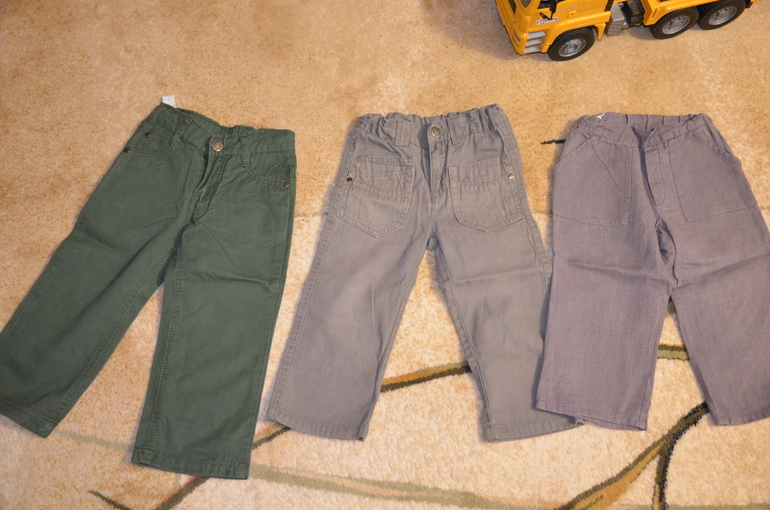 Джинсы, брюки для мальчика в хорошем состоянии