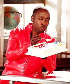 fade5d54675d19727c4170da94a88124.gif
