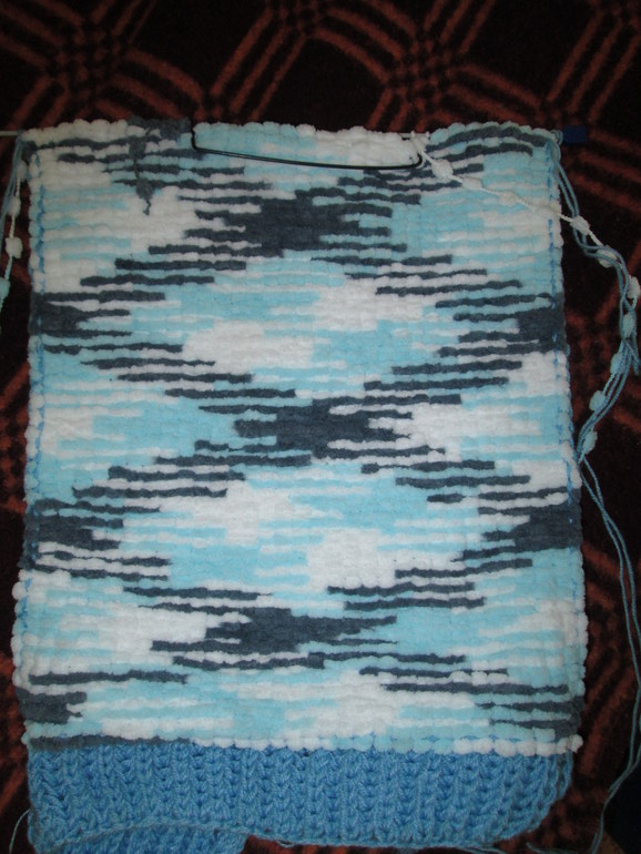 Курточка из помпонной пряжи