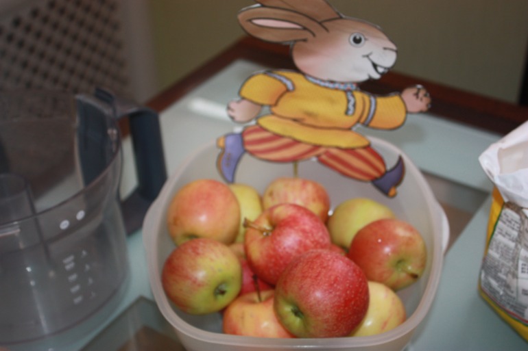 ФМ - Готовим вместе с детьми (шарлотку).