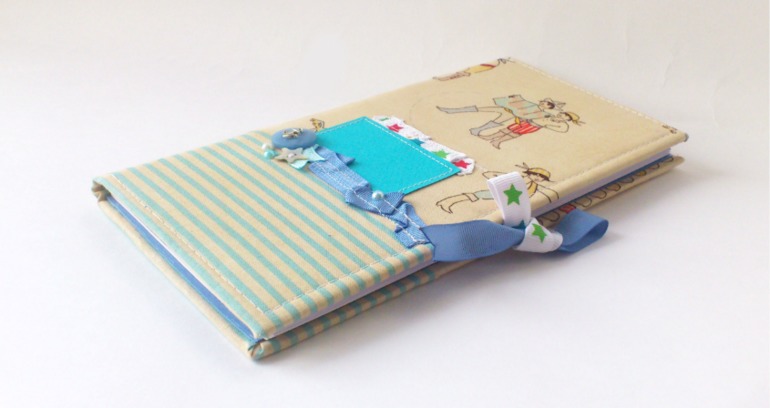 Набор для путешествий: блокнот и обложка на документы.