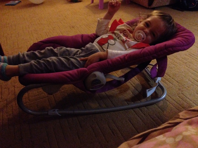 Мила снова маленькая)