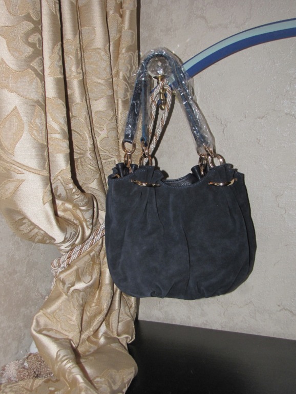 Хвастики по доступным сумочкам.