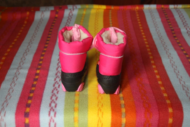 Продаю сноубутсы Demar на мальчика и девочку  20-21 размер