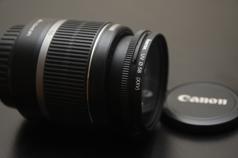 Продаю объектив Canon EFS 18-55mm f/3.5-5.6 IS   1000 рублей