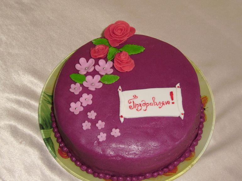 Первые тортики из мастики