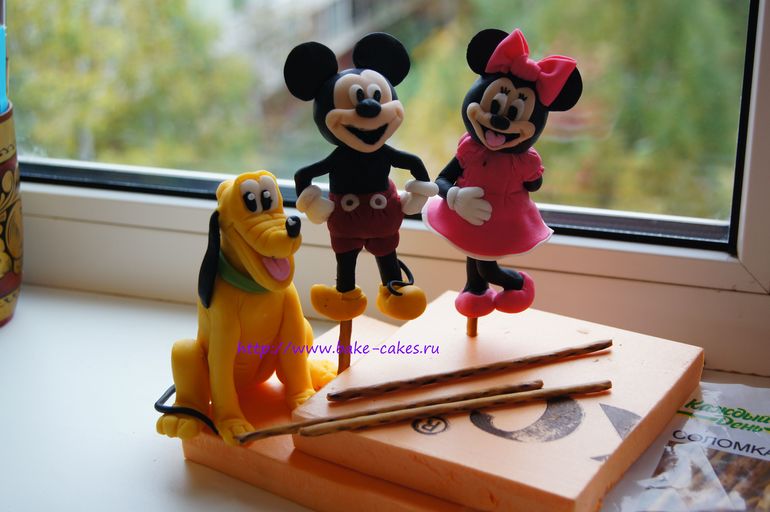 просто фигурки на завтрашние торты