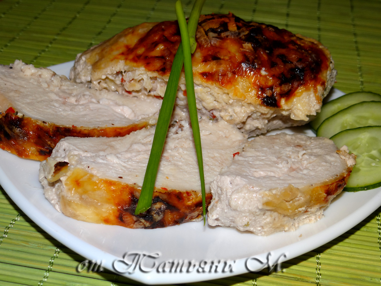 Сочная куриная грудка в сметанном соусе...)))