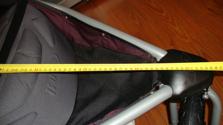 Коляска трехколесная BOB Revolution SE