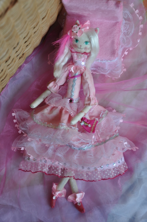 Кошкин Дом. Кошка