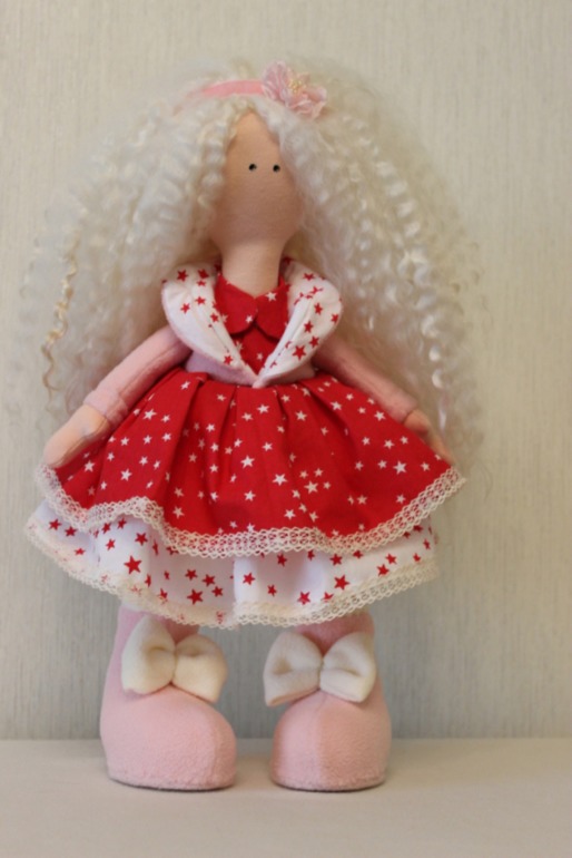 Текстильная кукла ручной работы